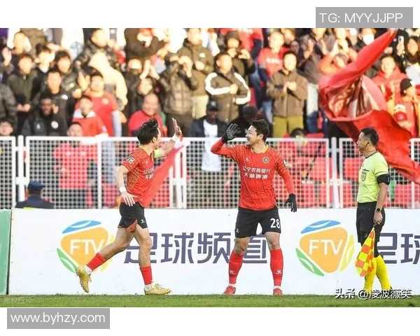 四大国脚加盟辽宁铁人助力冲超卡兰加压哨入队引关注